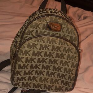 MICHAEL KORS Abbey Mini Backpack